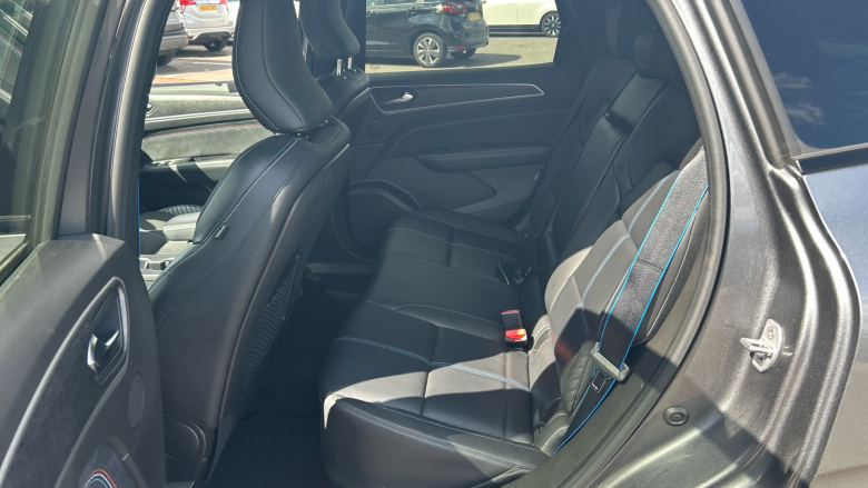 Renault Arkana 1.6 E-Tech FHEV 145 Esprit Alpine 5dr Auto Hybrid Estate
